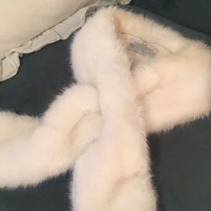 Cream faux fur scarf